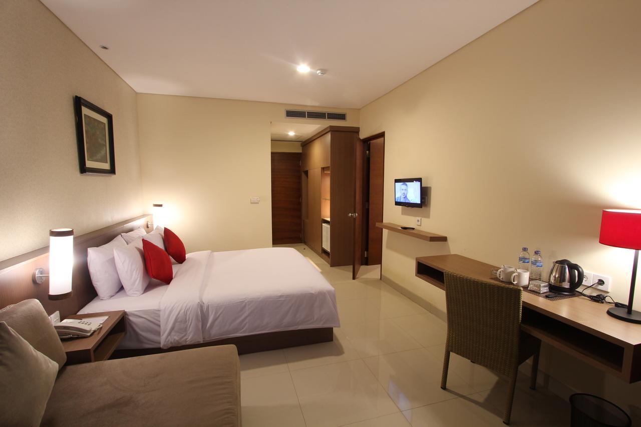 Grand La Walon Hotel Legian Exterior foto